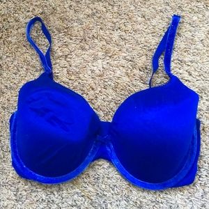 Like new! Victoria's Secret Body by Victoria Perfect Coverage bra Sz. 34 DDD